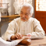 Chinese medicine - 16 basic rules for maintaining health. Author: Gella